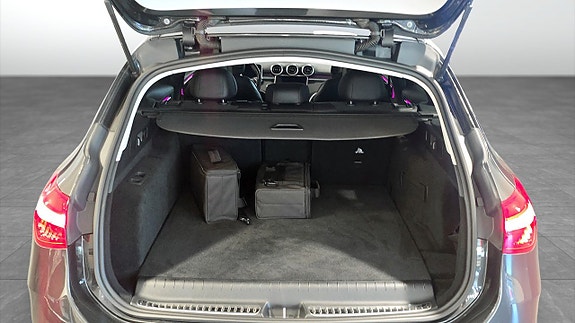 Mercedes-Benz C300 10 of 17
