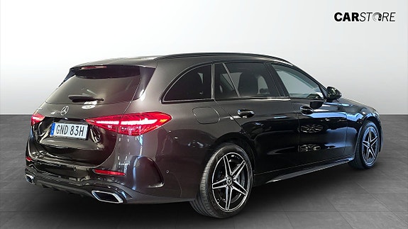 Mercedes-Benz C300 2 of 17