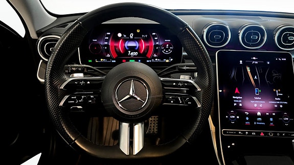 Mercedes-Benz C300 16 of 17