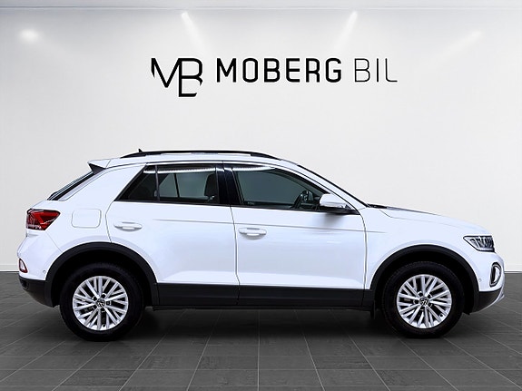 Volkswagen T-Roc 4 of 5