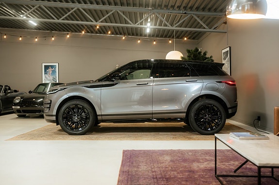 Land Rover Range Rover Evoque 2 of 5