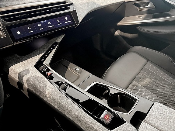 Peugeot 3008 13 of 16