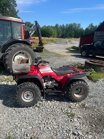 Honda Trx 300FW 2 of 3