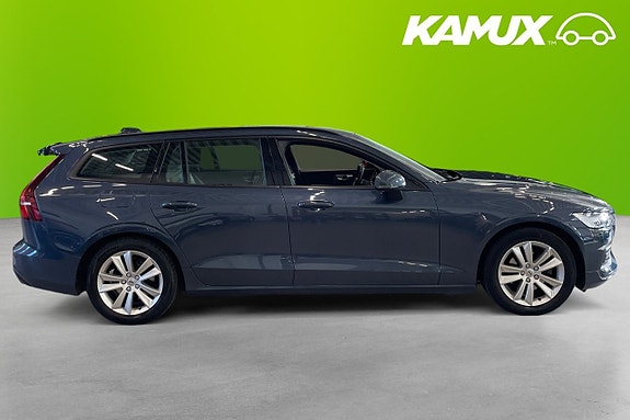 Volvo V60 2 of 5
