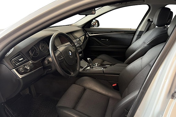 BMW 523i 9 of 15