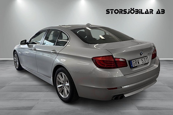 BMW 523i 5 of 5