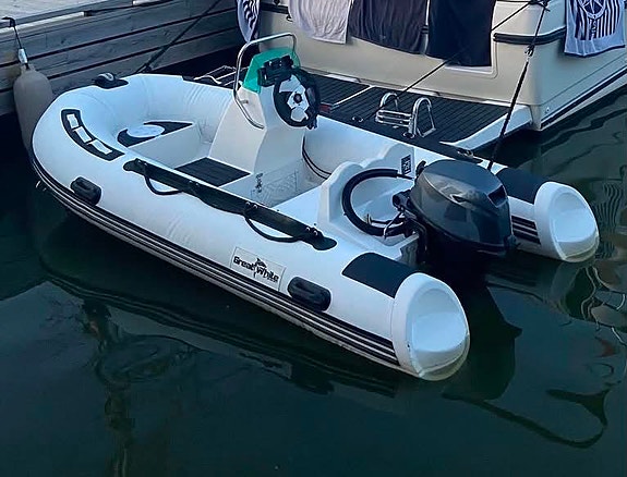 Great White 330 Sport inkl gps och trailer 4 of 4