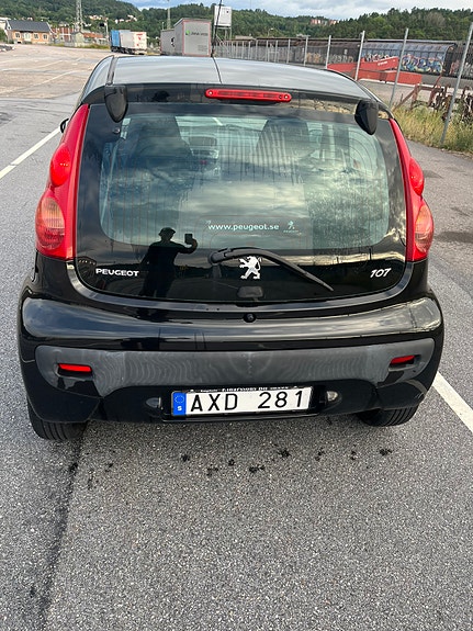 Peugeot 107 4 of 5