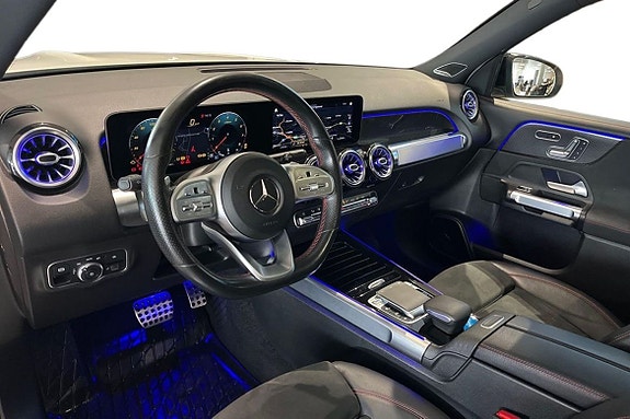 Mercedes-Benz GLB250+ 10 of 25