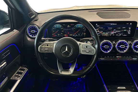 Mercedes-Benz GLB250+ 12 of 25