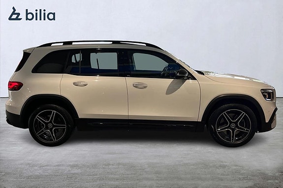 Mercedes-Benz GLB250+ 5 of 25