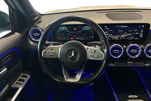 Mercedes-Benz GLB250+ 12 of 25