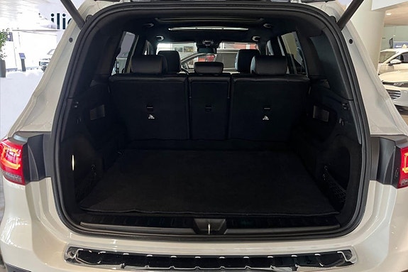 Mercedes-Benz GLB250+ 23 of 25