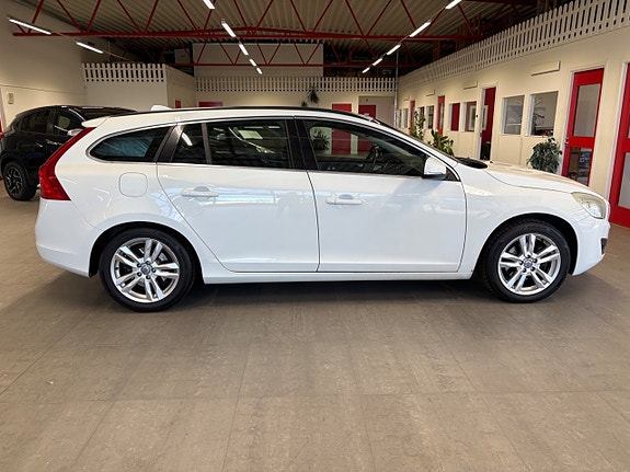 Volvo V60 5 of 5