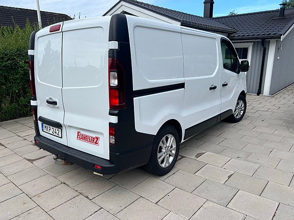 Renault Trafic 3 of 5