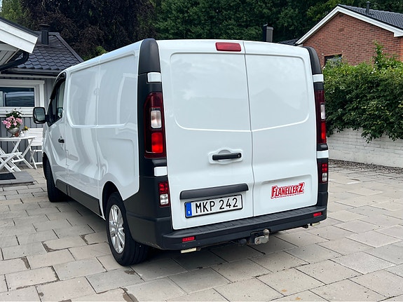 Renault Trafic 2 of 5