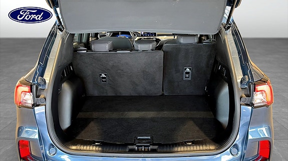 Ford Kuga 10 of 12
