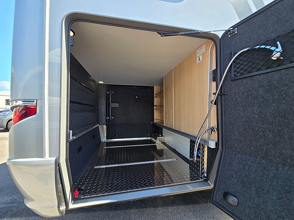 Hymer MasterLine T 780 BlackLine 11 of 20