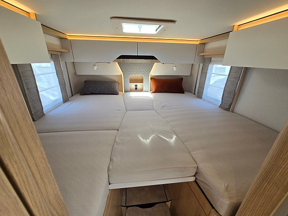 Hymer MasterLine T 780 BlackLine 6 of 20