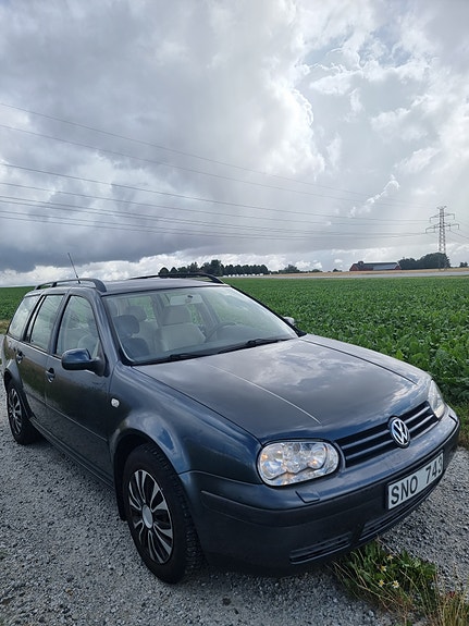 Volkswagen Golf IV 2 of 5