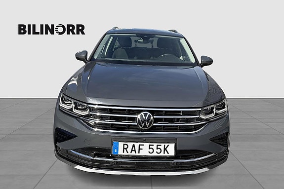 Volkswagen Tiguan 5 of 9