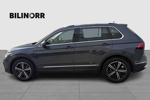 Volkswagen Tiguan 4 of 9