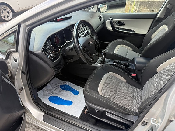 Kia Ceed 7 of 11
