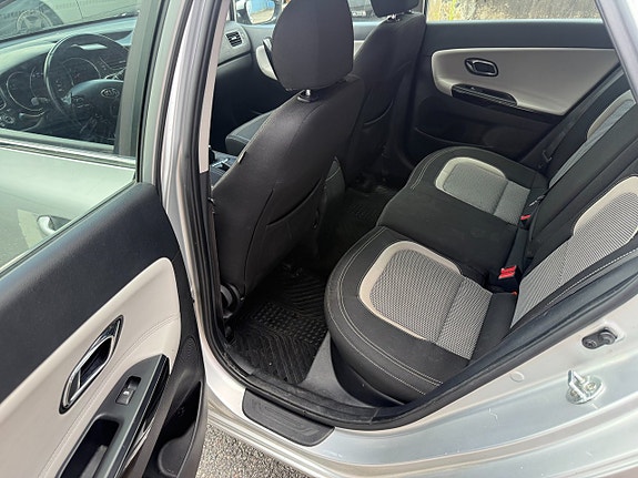 Kia Ceed 9 of 11