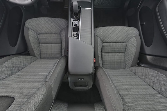 Volvo XC60 9 of 17