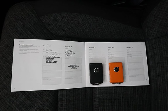 Volvo XC60 15 of 17