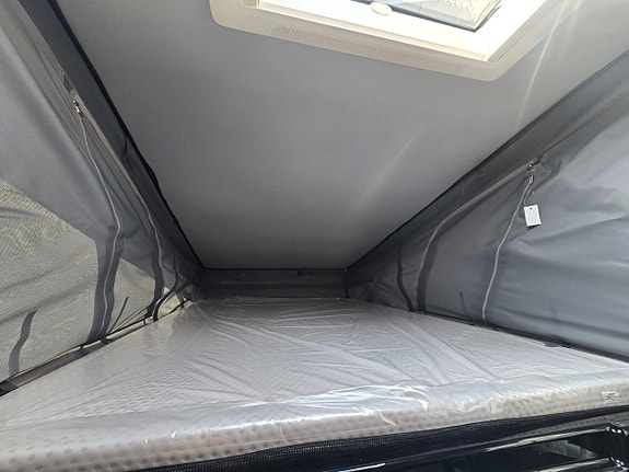 Hymer Redwood 600 Explorer 6 of 15