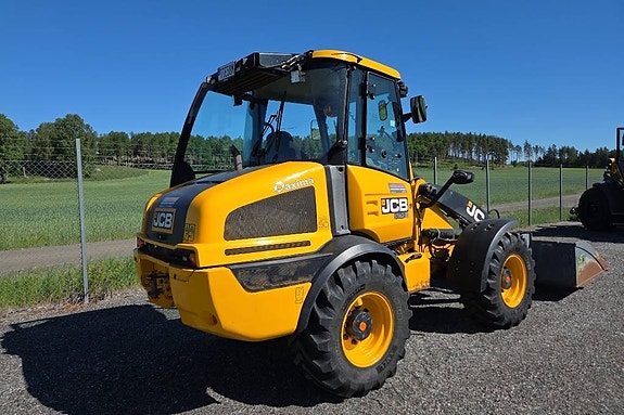 JCB 409 Nordic Edition med utrustning 5 of 5