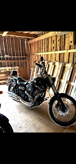 Harley-Davidson Wide Glide 4 of 5