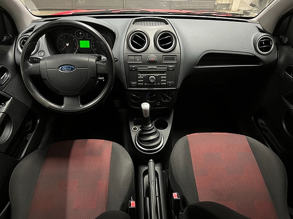 Ford Fiesta 7 of 7
