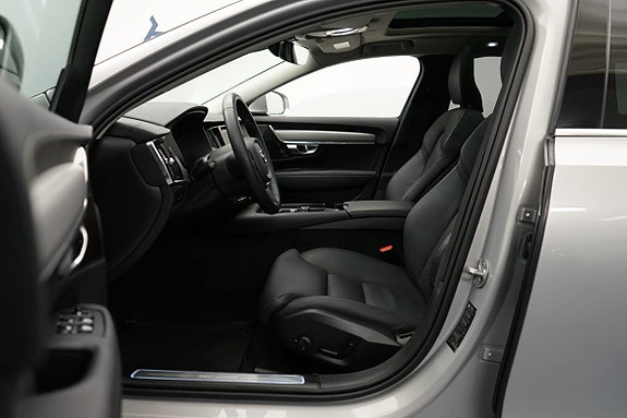 Volvo V90 4 of 22