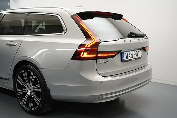 Volvo V90 3 of 5