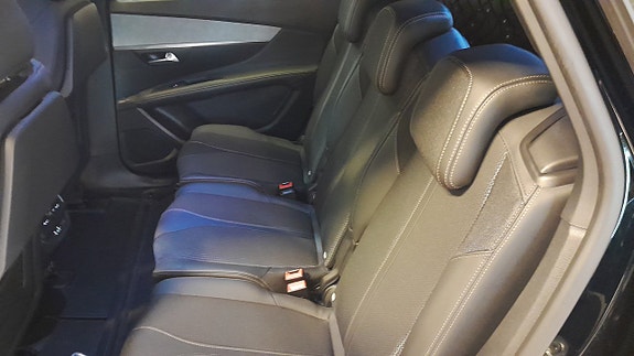 Peugeot 5008 4 of 5