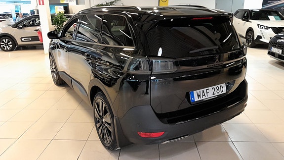 Peugeot 5008 5 of 5