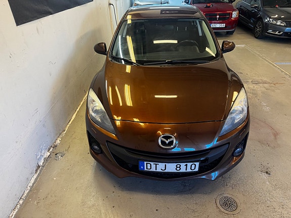 Mazda 3 2 of 5