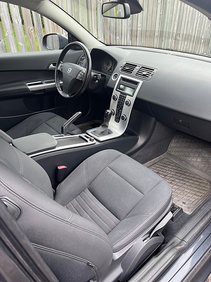 Volvo C30 3 of 4