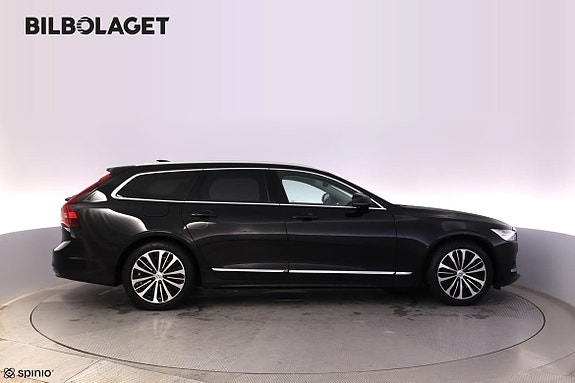 Volvo V90 2 of 17