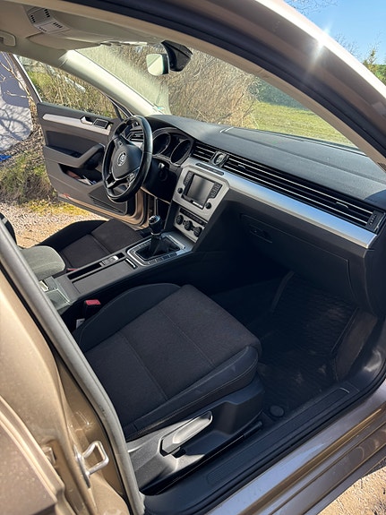 Volkswagen Passat 5 of 5