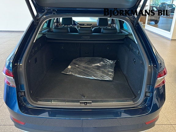 Skoda Superb 14 of 17