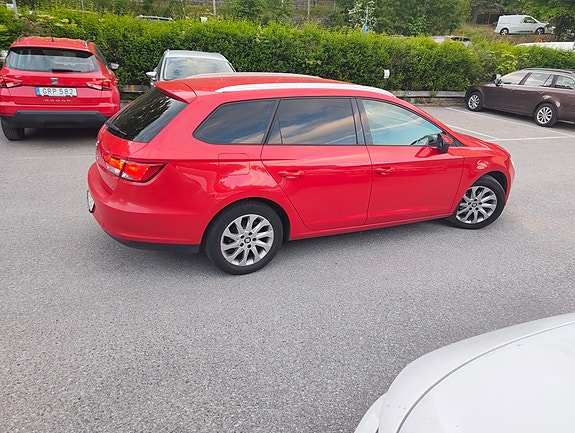 Seat Leon 2 of 12