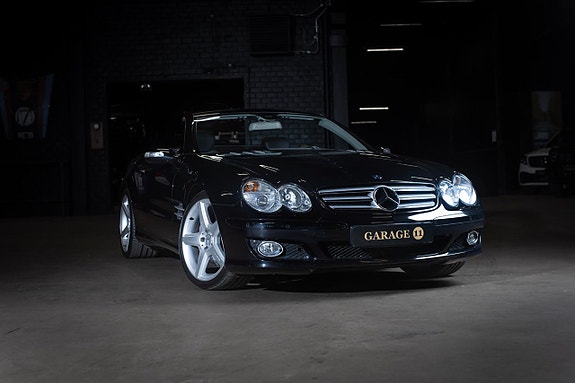 Mercedes-Benz SL500 2 of 5