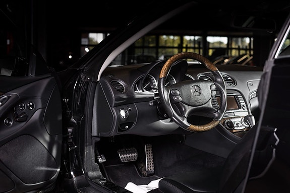 Mercedes-Benz SL500 11 of 28