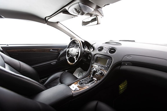 Mercedes-Benz SL500 19 of 28