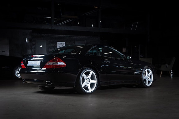 Mercedes-Benz SL500 9 of 28