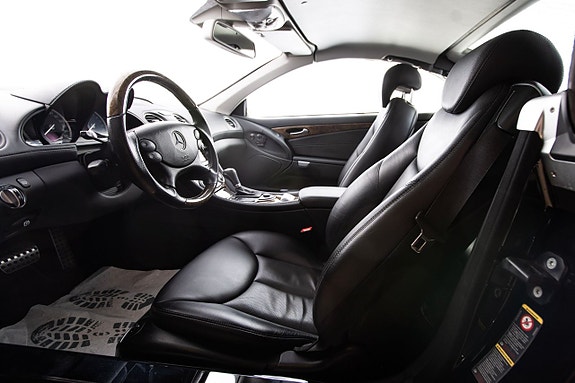 Mercedes-Benz SL500 14 of 28