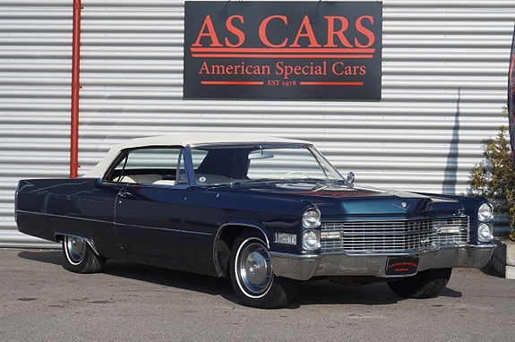 Cadillac Deville 2 of 5